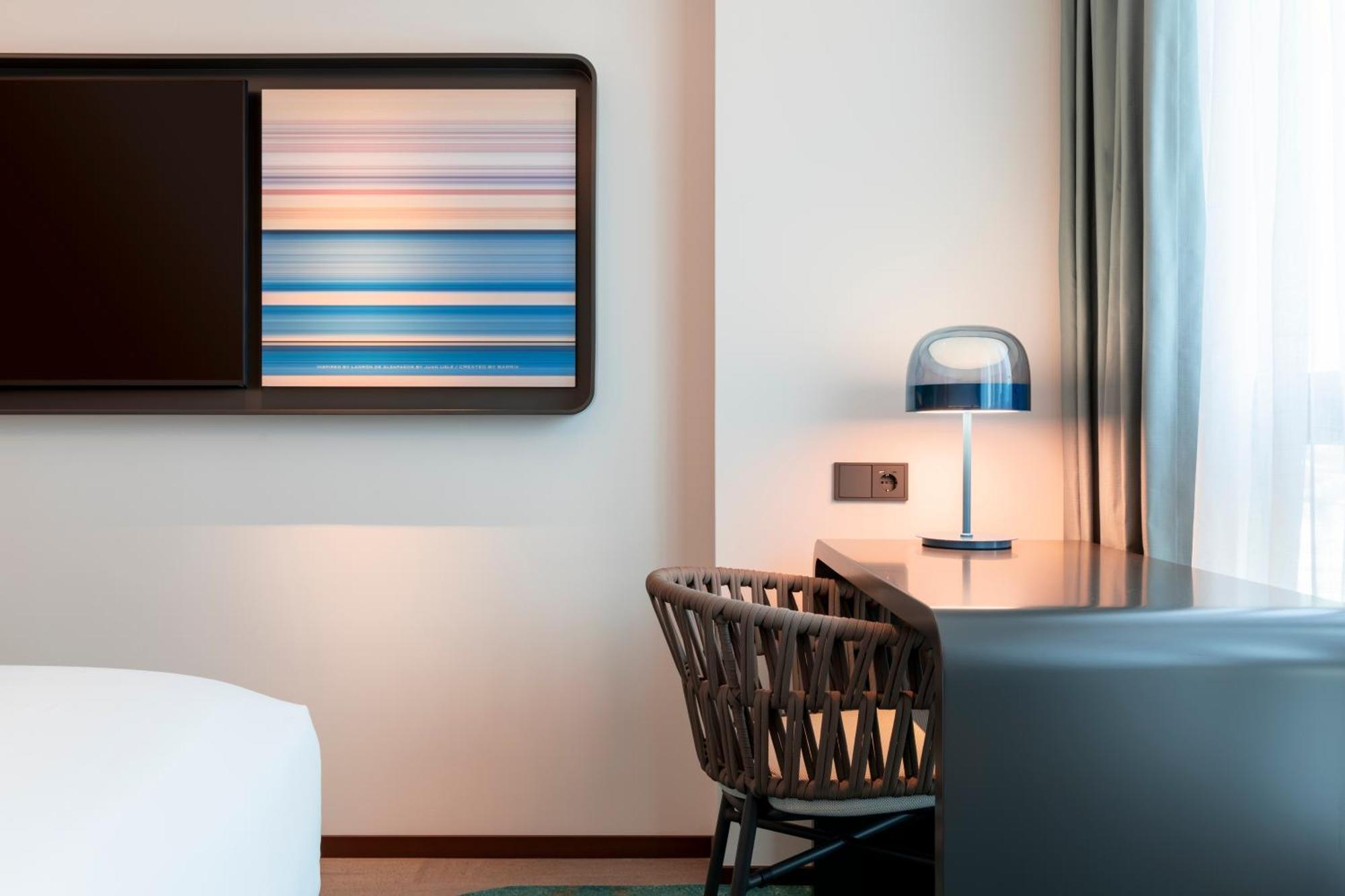 Labtwentytwo Barcelona, A Tribute Portfolio Hotel By Marriott Экстерьер фото