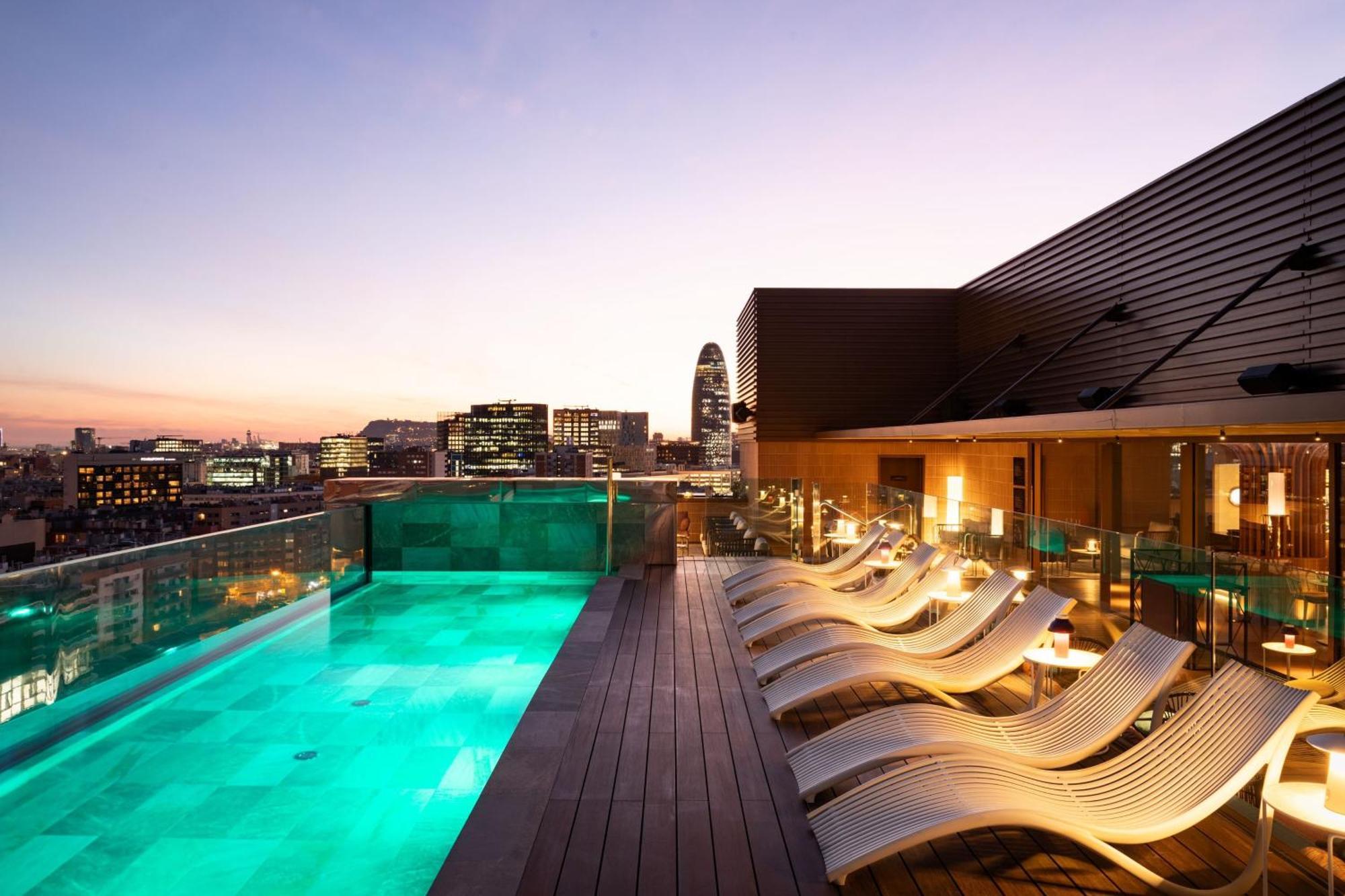 Labtwentytwo Barcelona, A Tribute Portfolio Hotel By Marriott Экстерьер фото
