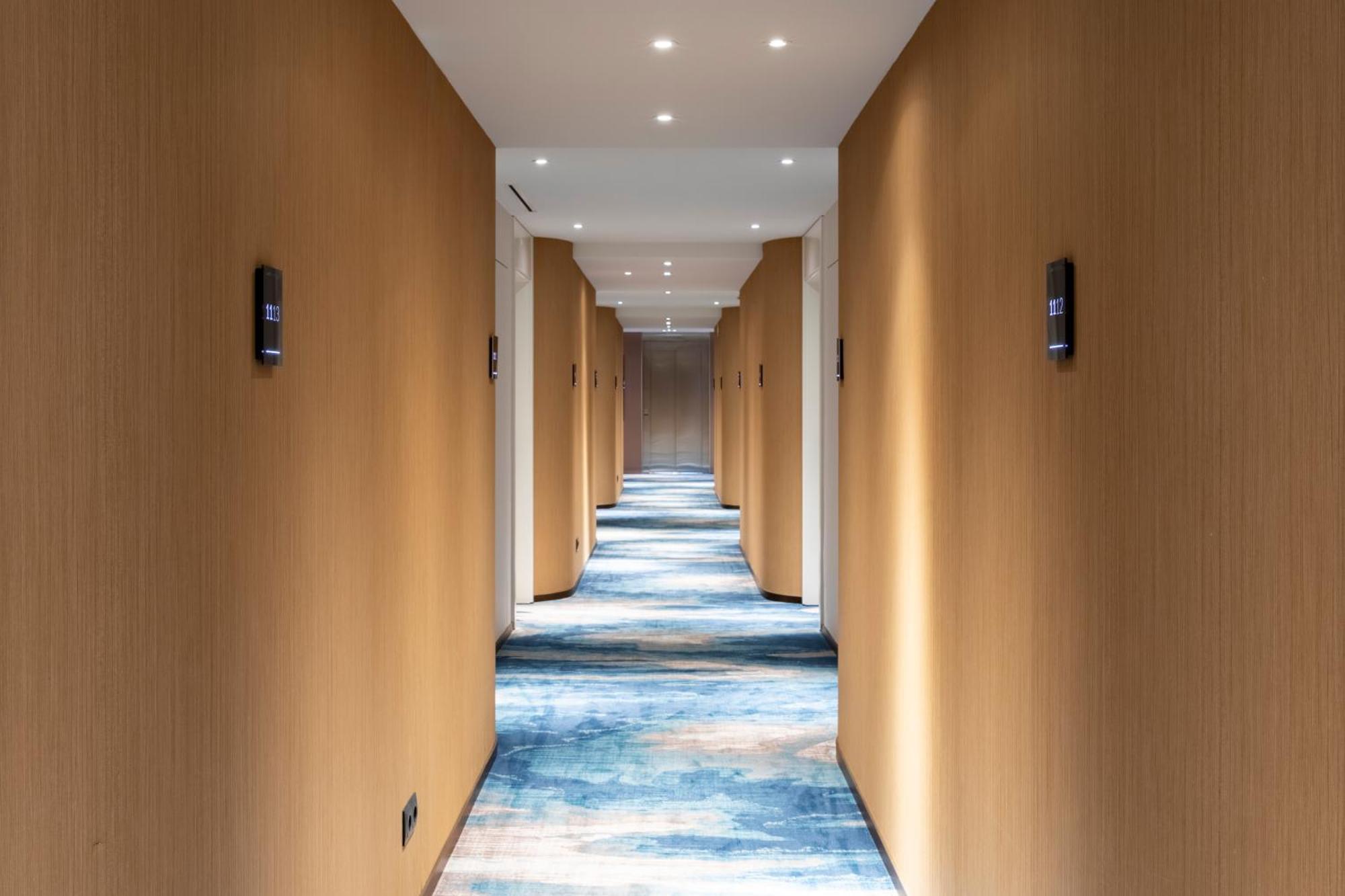 Labtwentytwo Barcelona, A Tribute Portfolio Hotel By Marriott Экстерьер фото