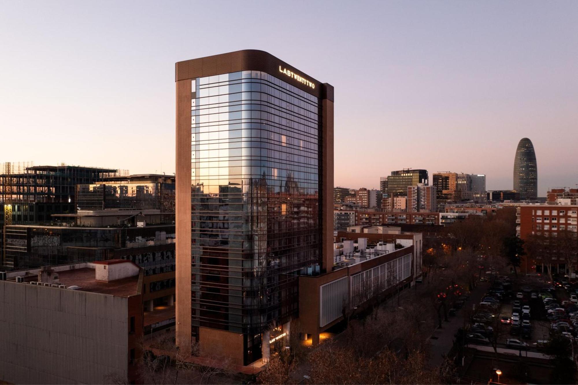 Labtwentytwo Barcelona, A Tribute Portfolio Hotel By Marriott Экстерьер фото